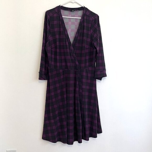 TORRID 2 Plus Size Purple Plaid Studio Wrap Dress Black Surplice 3/4 Sleeve 2X - Picture 2 of 16